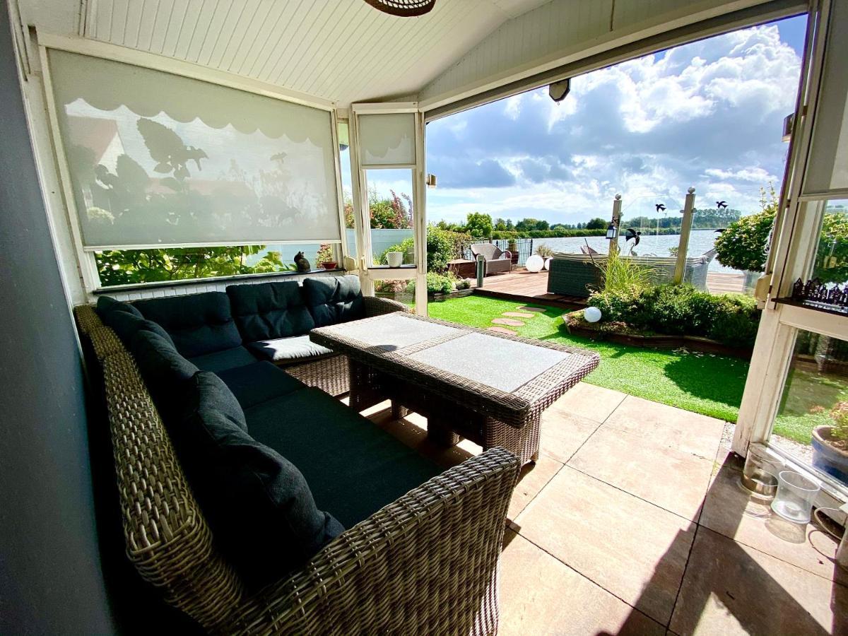 Ferienhaus Mit Wundervollem Seeblick Ferienpark Vislust Ijsselmeer Wervershoof Exteriér fotografie